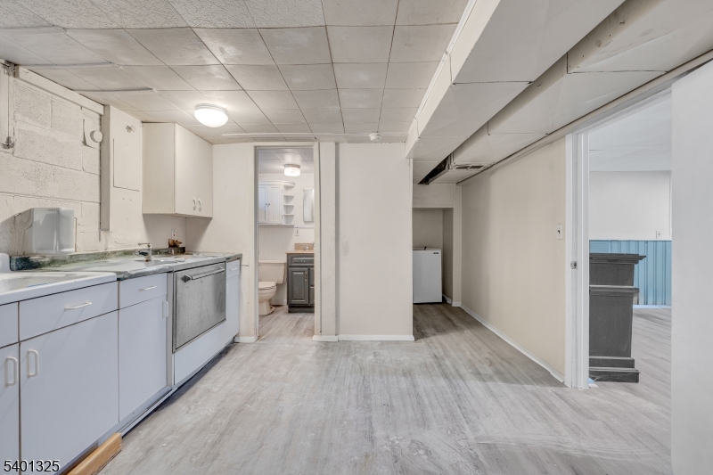 White Meadow Lake - Residential Lease