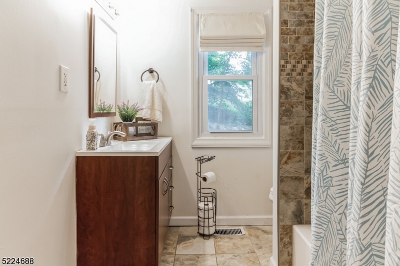 Scenic Lakes - Residential