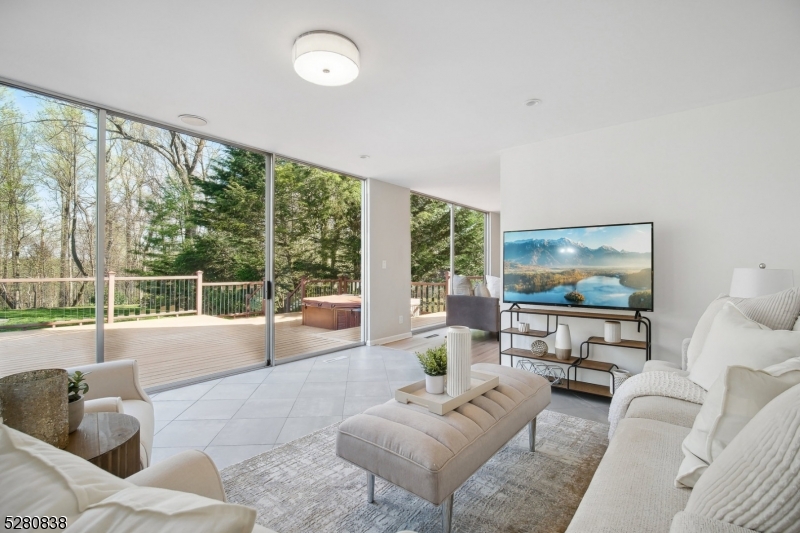 DEERFIELD - Residential