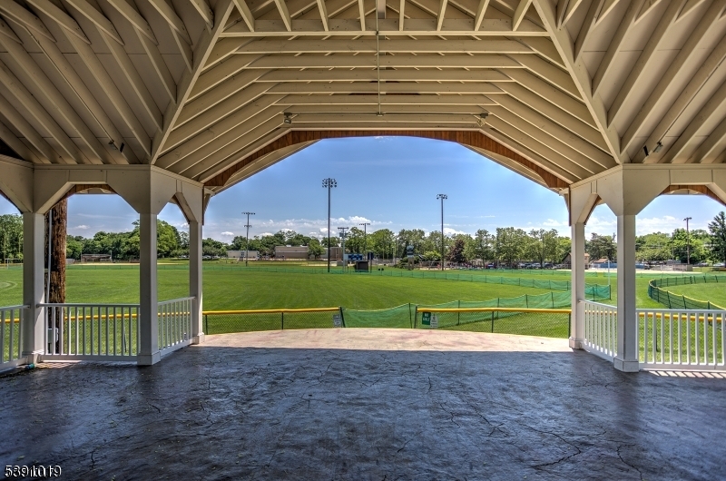 Valley Stream - Residential