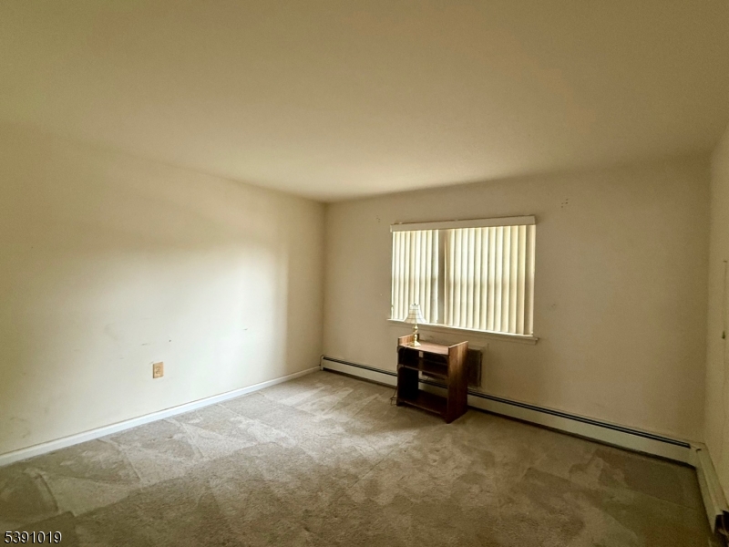 Valley Stream - Residential