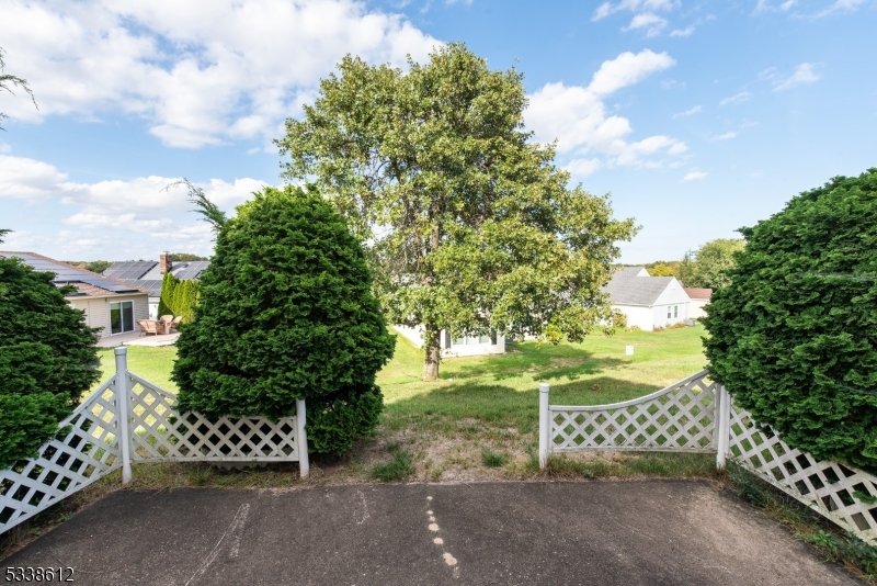 Leisure Knoll - Residential