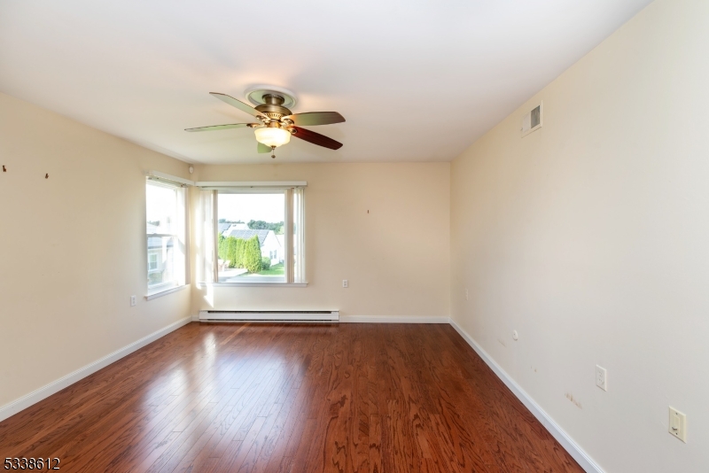 Leisure Knoll - Residential