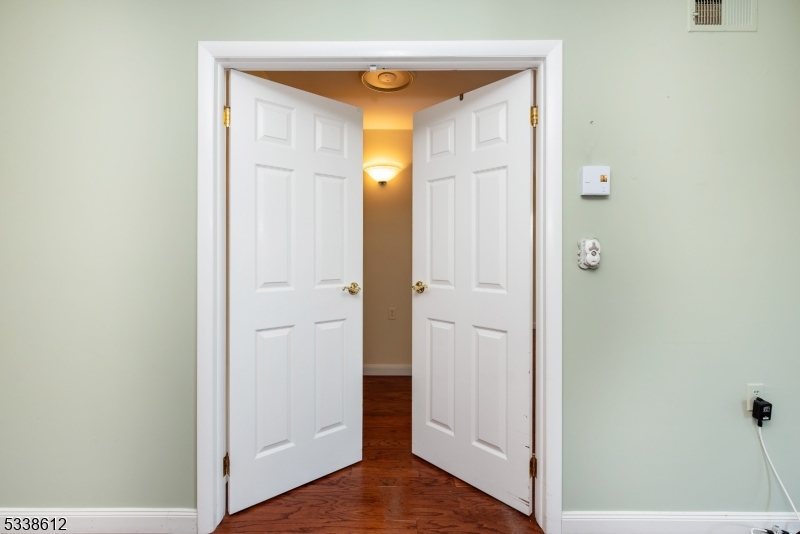 Leisure Knoll - Residential