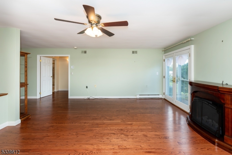 Leisure Knoll - Residential