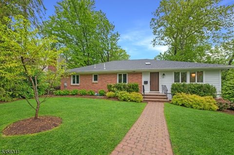 47 Durand Rd Maplewood Twp. NJ 07040