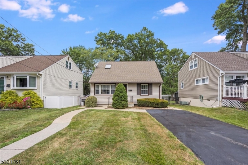 Lake Hiawatha - Residential