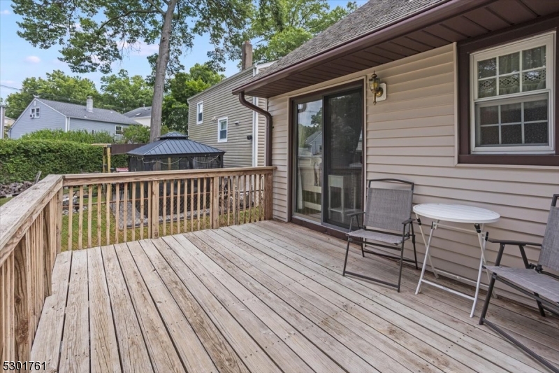 Lake Hiawatha - Residential