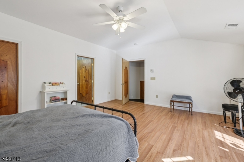 Crandon Lakes - Residential