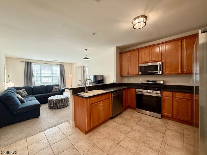 1305 Wharton Ct 1305