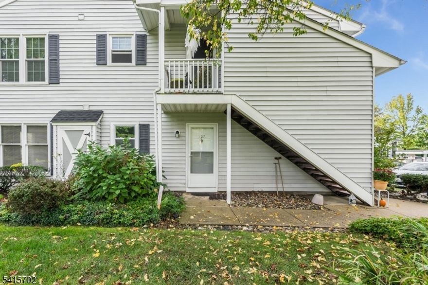Beautiful 2-bedroom, 2 full-bathroom first-floor condo located in the highly desirable Hunters Crossing community. This well-maintained unit features a newly remodeled kitchen and new flooring throughout, giving the home a fresh, modern feel.The spacious layout includes a comfortable living room and dining area, perfect for everyday living or entertaining. The unit also offers the convenience of an in-unit stackable washer and dryer.Included with the condo is one dedicated parking space, along with additional overflow parking in the same lot for guests or extra vehicles.Enjoy easy first-floor access and the comfort of living in a sought-after community close to shopping, dining, and local amenities.