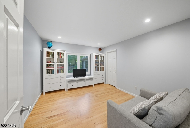 Cedar Lake - Residential