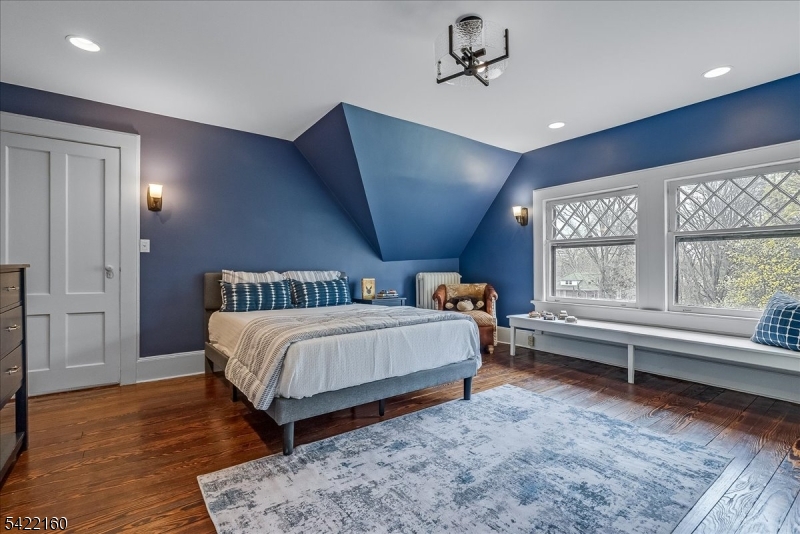 Montrose - Residential