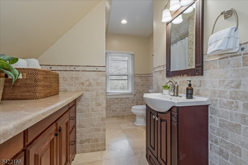 Montrose - Residential