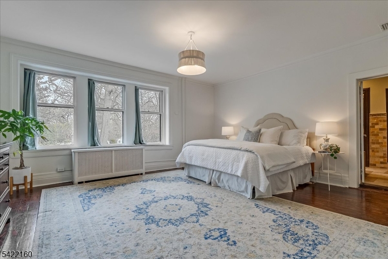 Montrose - Residential