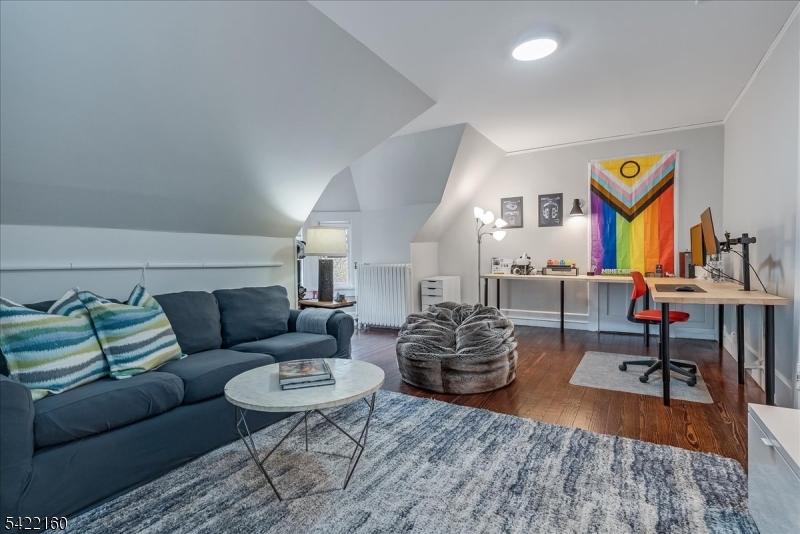 Montrose - Residential