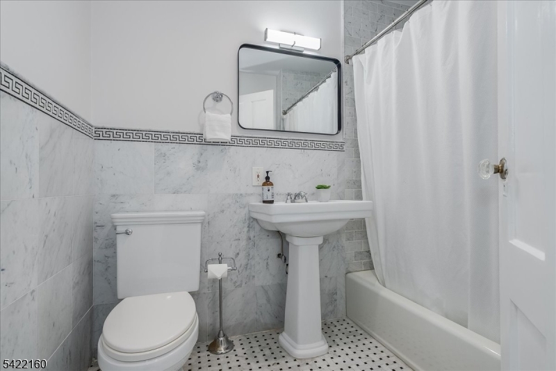 Montrose - Residential