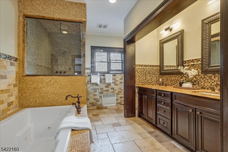 Montrose - Residential