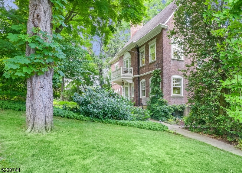 Upper Wyoming - Residential