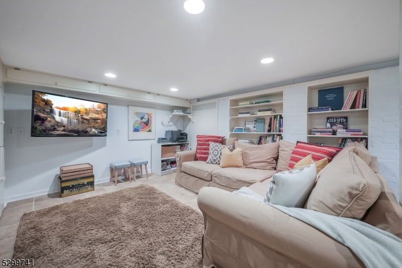 Upper Wyoming - Residential