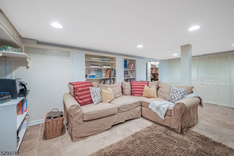 Upper Wyoming - Residential