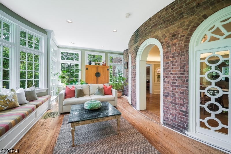 Upper Wyoming - Residential