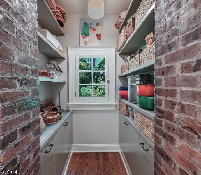 Upper Wyoming - Residential