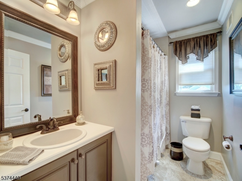 HUNTERS RIDGE - Residential