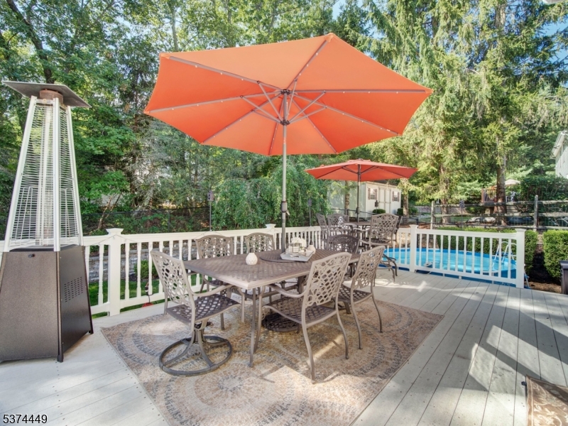 HUNTERS RIDGE - Residential