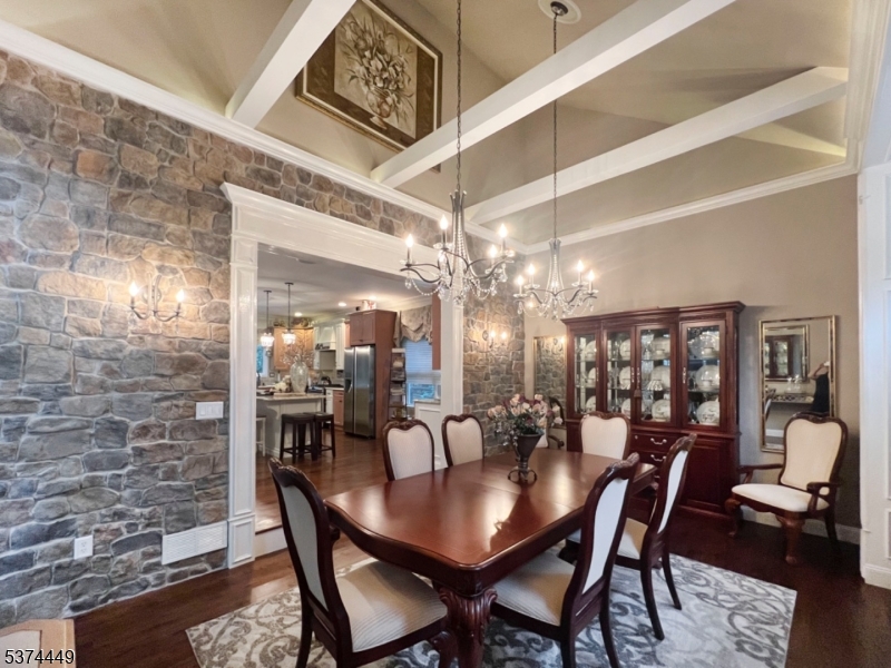 HUNTERS RIDGE - Residential