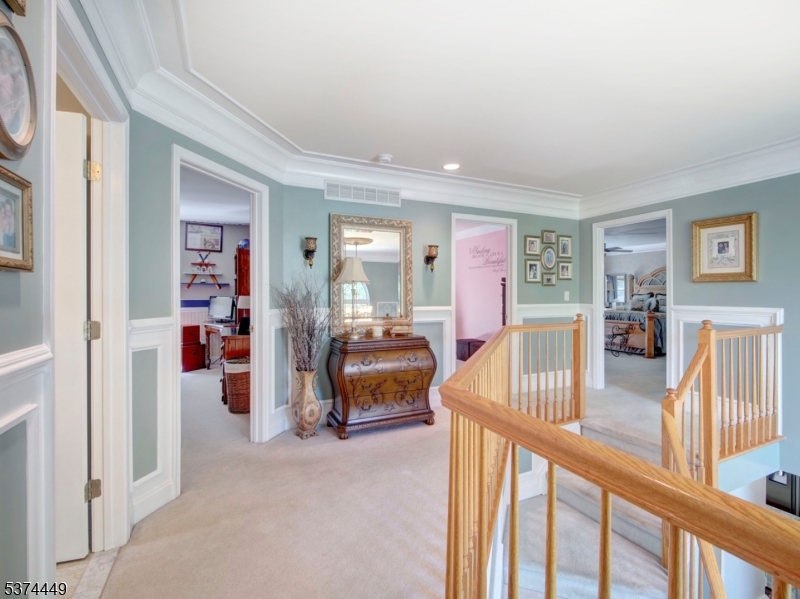 HUNTERS RIDGE - Residential