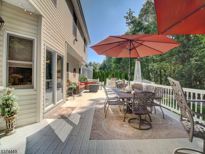 HUNTERS RIDGE - Residential