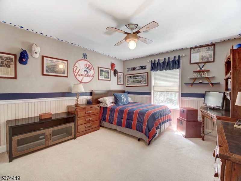 HUNTERS RIDGE - Residential