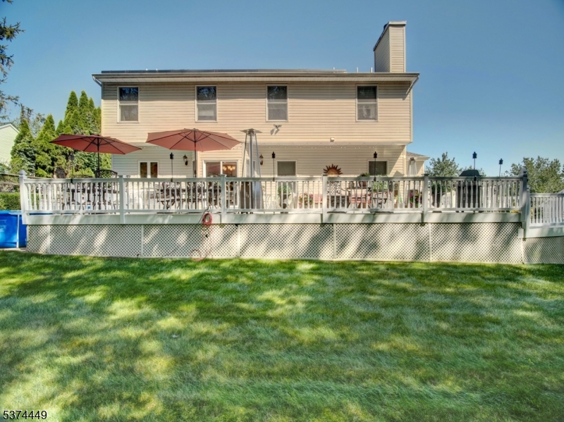 HUNTERS RIDGE - Residential