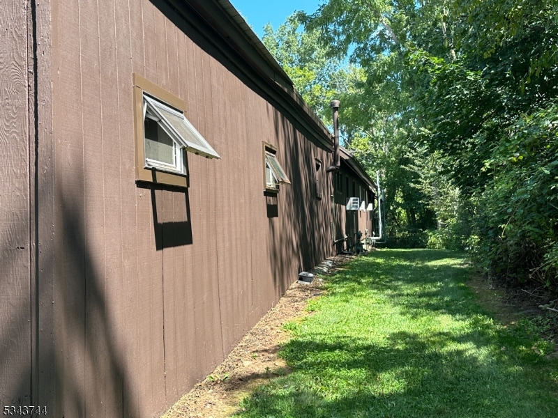 111 Everitts Rd