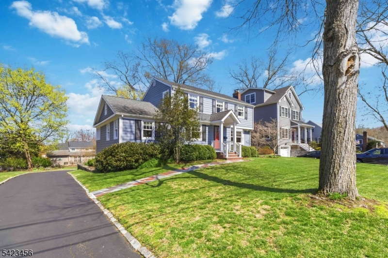 Knollwood - Residential