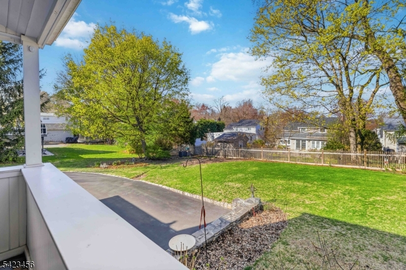 Knollwood - Residential