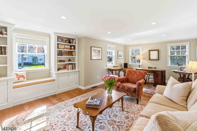 Knollwood - Residential