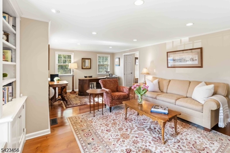 Knollwood - Residential