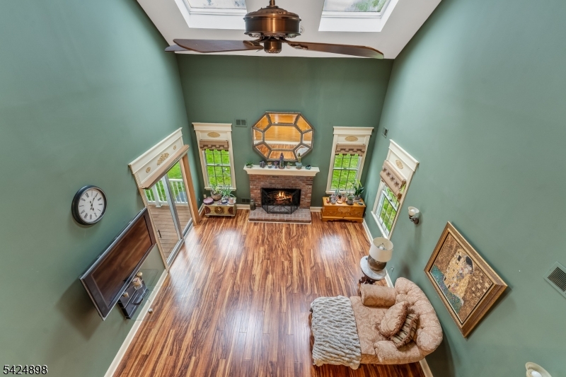 Centerville Manor - Residential