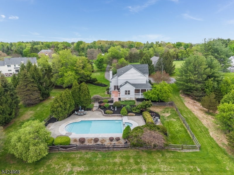 Centerville Manor - Residential