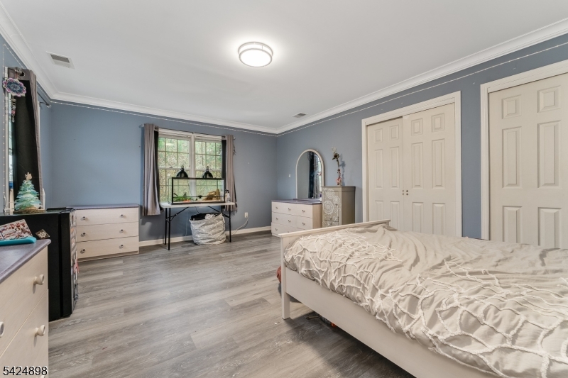 Centerville Manor - Residential