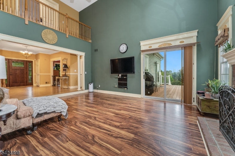 Centerville Manor - Residential