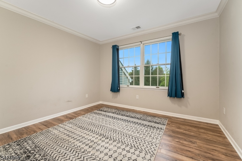 Centerville Manor - Residential