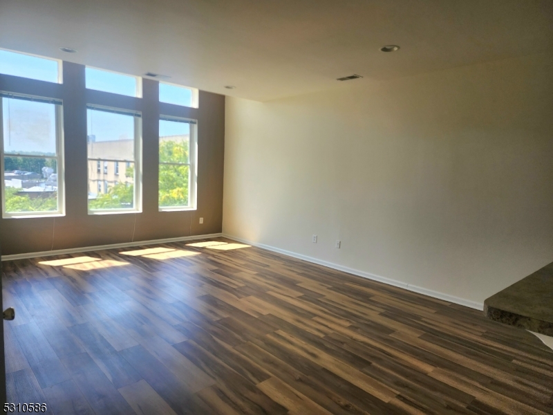 Downtown - Residential Lease