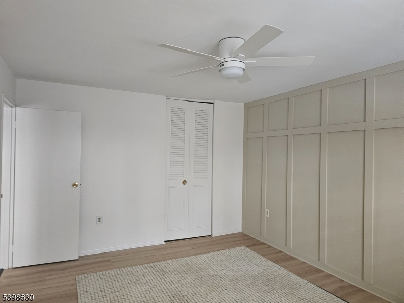 LINCOLN GARDENS - Residential Lease