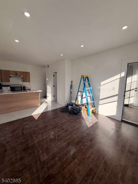 69 - Residential Lease