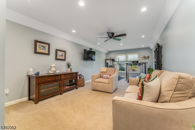 Hunterdon Crossing - Residential