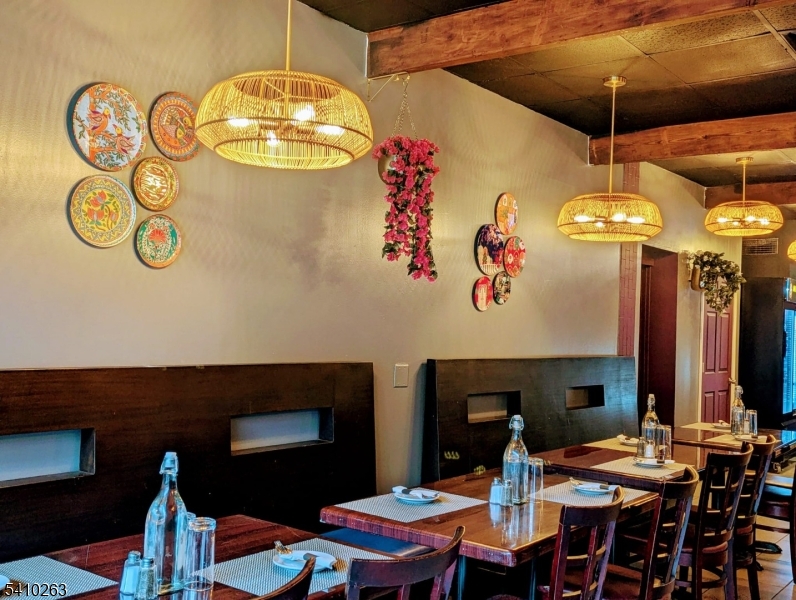 Downtown Newark - Commercial Sale