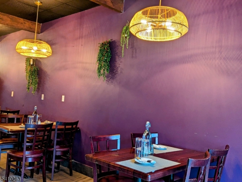 Downtown Newark - Commercial Sale